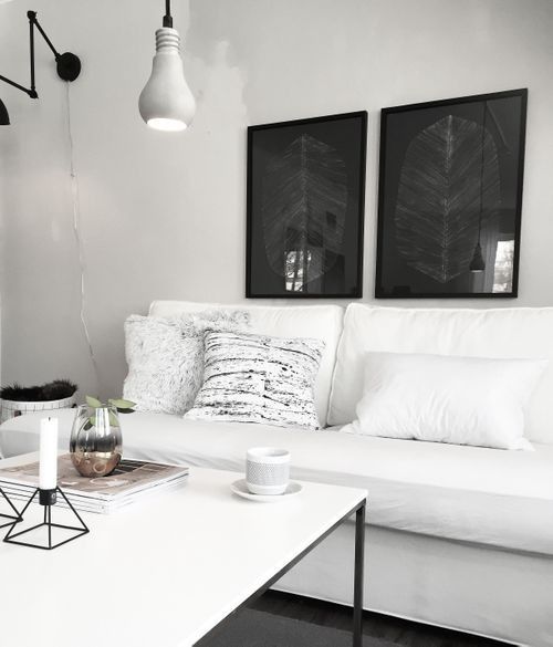 Black Feather Print (2 sizes) - Grøn + White 