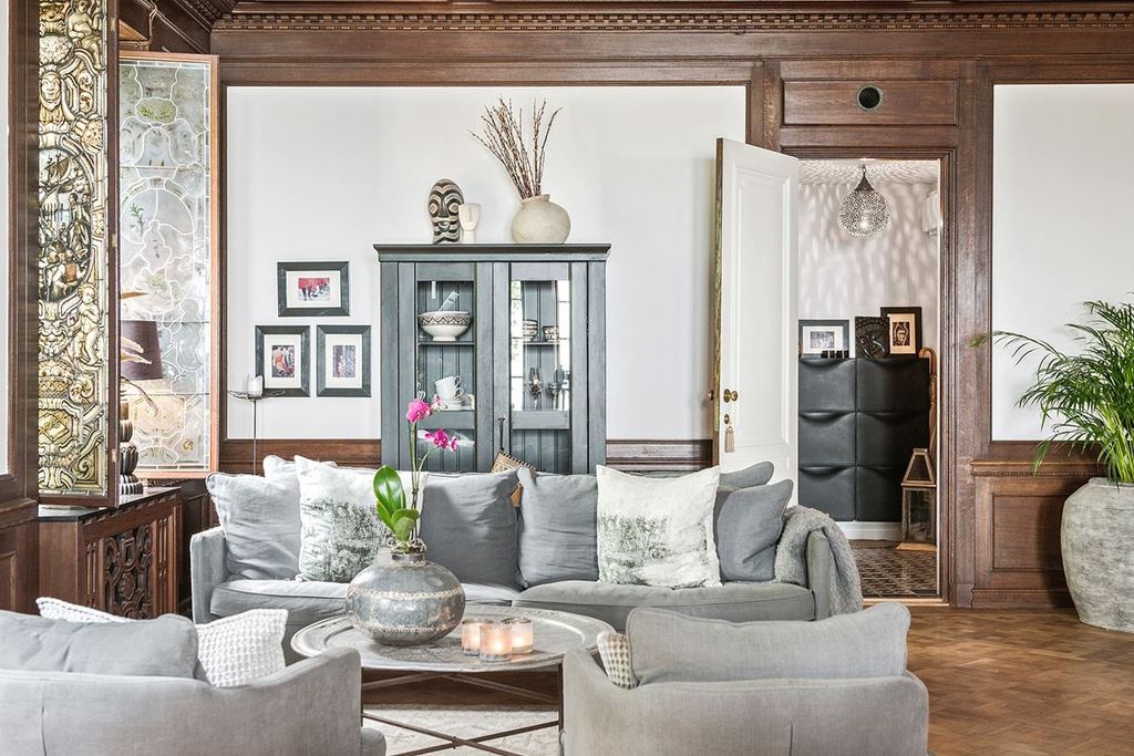 Living space in a Grand Swedish Home 
